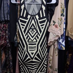 Forever 21 Black and Cream Geometric Midi Dress